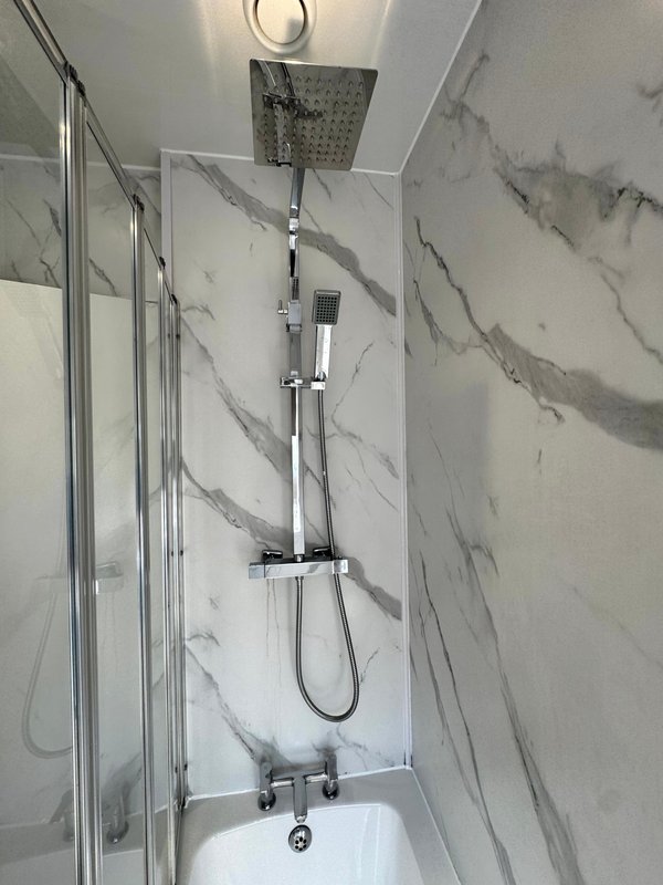 2-Bedroom Apartment | Sleeps 4 | Private Parking