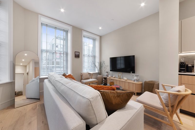 1 Bed Apartment- Camden Town Station