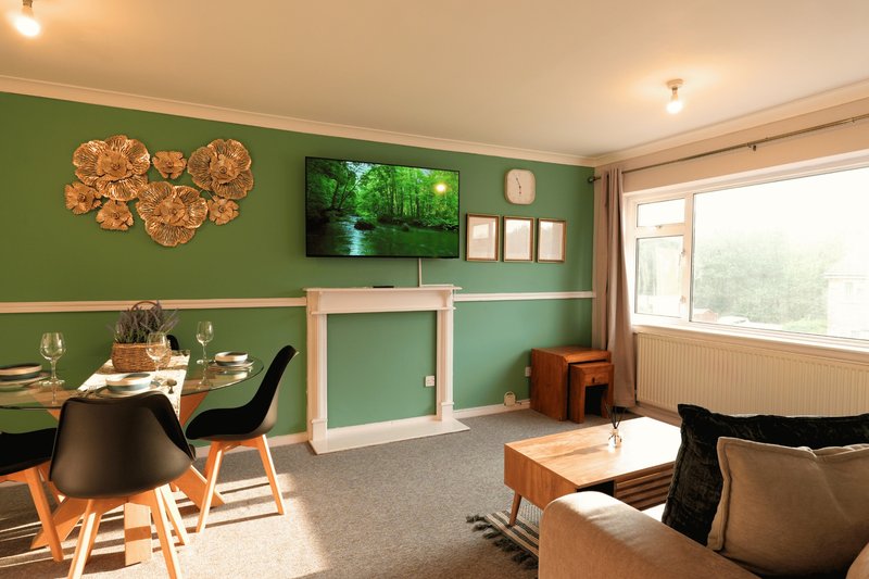 Solihull Residence | Free Parking | NEC | Airport