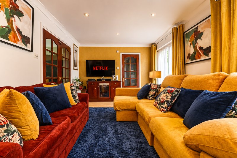 4BR South London Home | Ground-Floor Bedroom | Sleeps 8
