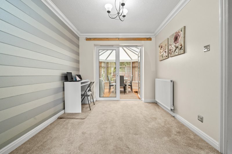 4BD 2BA+ additional 2WC | WiFi | Driveway | 7 Beds | Bolton