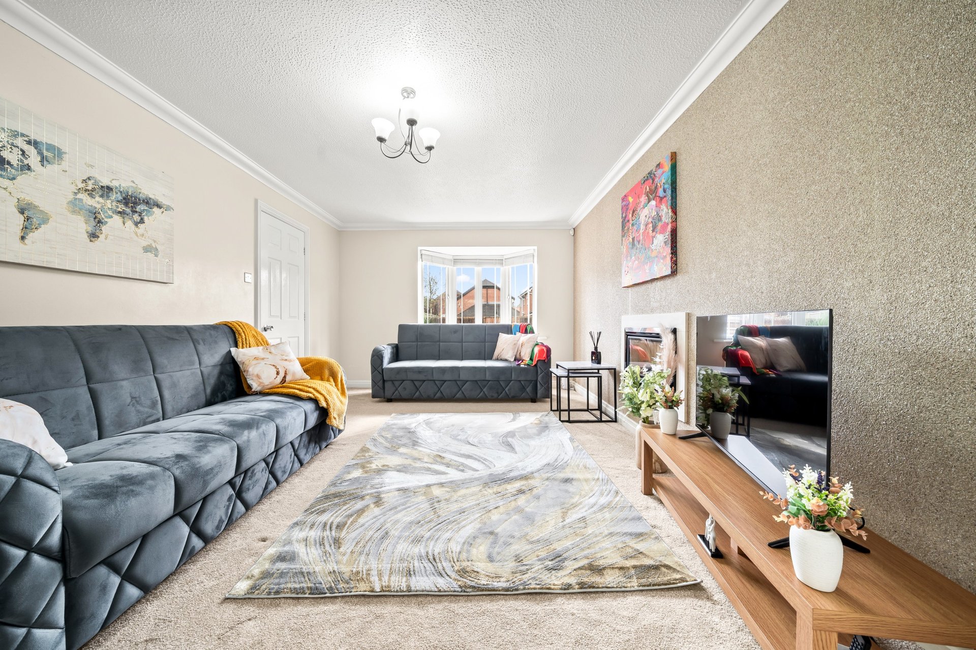 4BD 2BA+ additional 2WC | WiFi | Driveway | 7 Beds | Bolton
