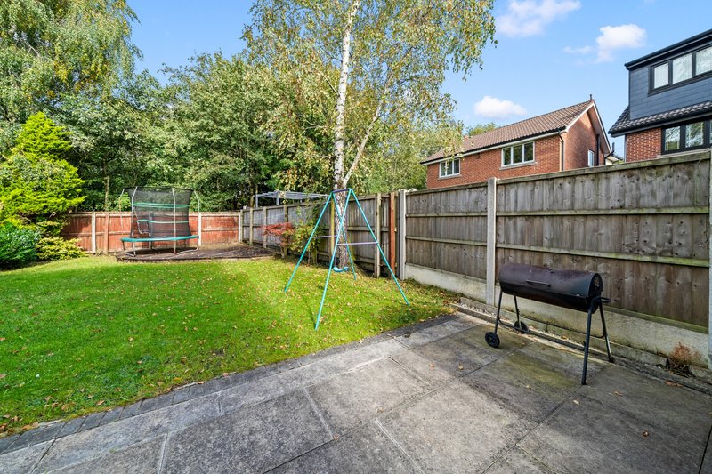 4BD 2BA+ additional 2WC | WiFi | Driveway | 7 Beds | Bolton