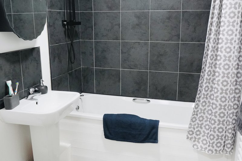 Comfortable 1 Bed Apartment | Haydock | Free Parking