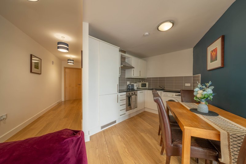 Central Apt | Garden View | Free Private Parking