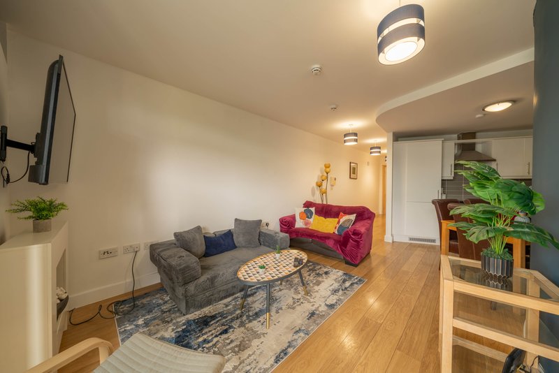 Central Apt | Garden View | Free Private Parking