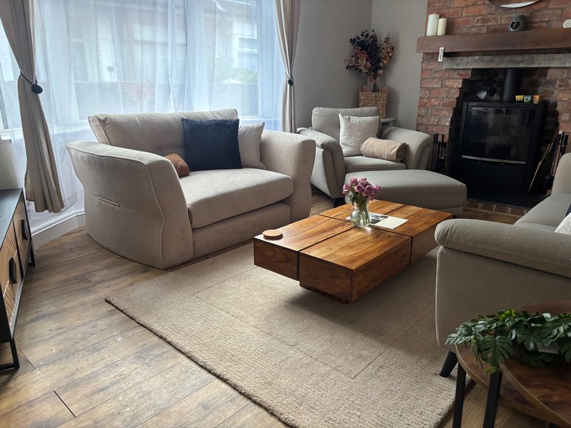 Contractor House/Sleeps 5/Free On Street Parking
