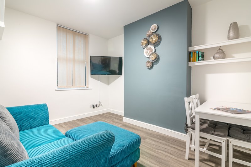 Ground floor 1 x bed apartment close to Hull University