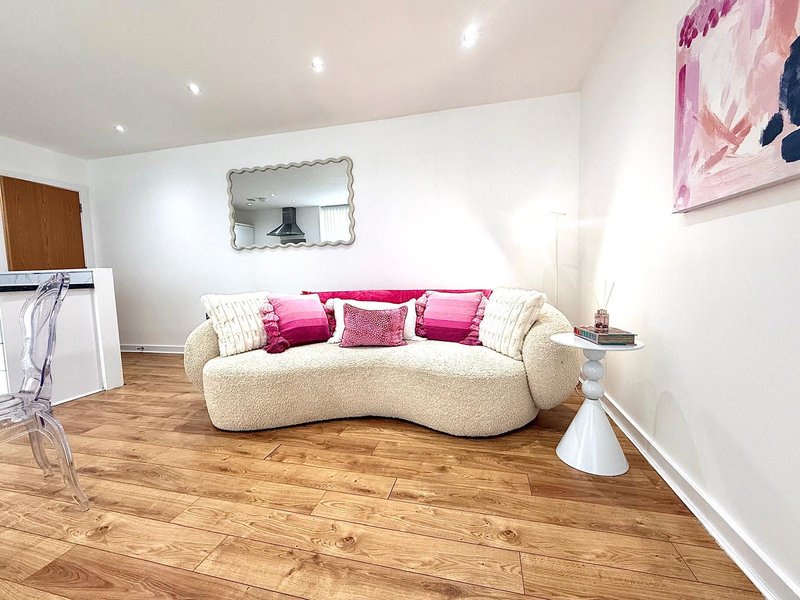 Beverly Walton Apartment