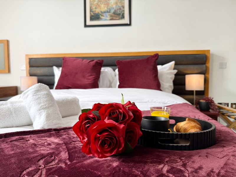 Relax in our cosy Classic Double Room, ideal for up to two guests. It offers a double bed, private bathroom, Smart TV, fast Wi-Fi and tea and coffee facilities. Room layouts and décor may vary.