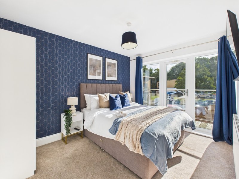 No.1 Saxon Way | Parking | Gym | Pool & Spa