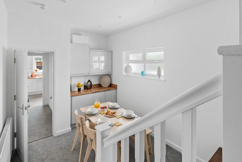 2 Bed Apartment | Parking | Long Stay Discounts