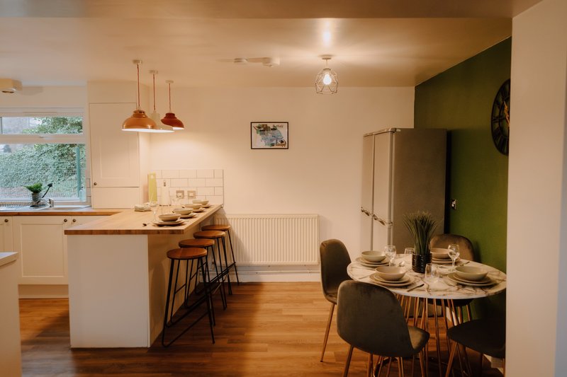 Perfect for contractors-Close to City Centre-Onsite Gym