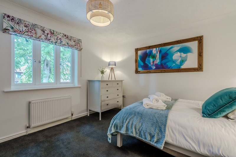 Near UEA & Hospital | Free Parking + Home Gym