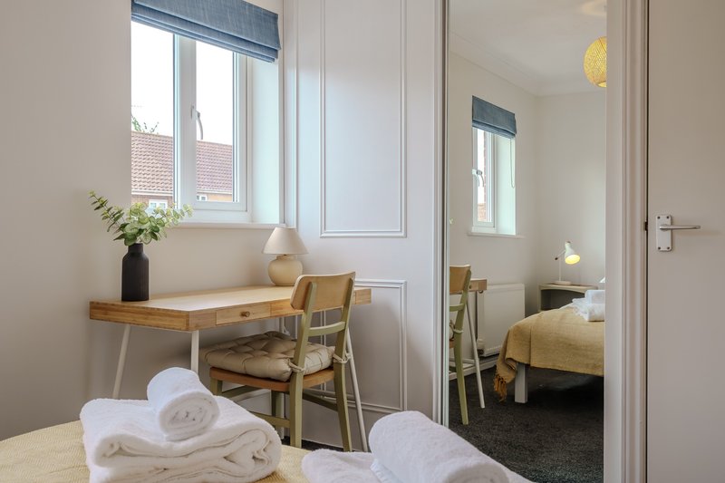 Near UEA & Hospital | Free Parking + Home Gym