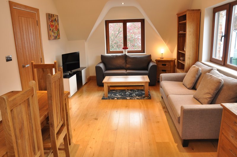 5b Ashbrook Mews - 3-Bedroom First-Floor Apartment, Blewbury, Didcot