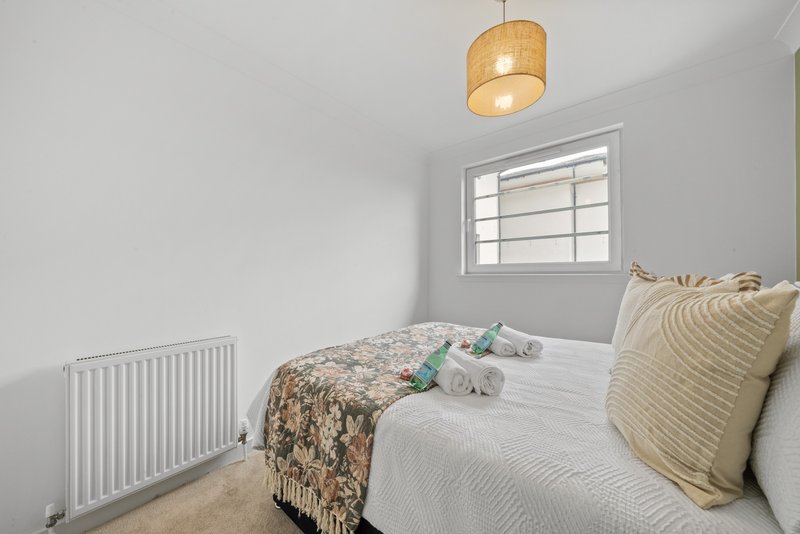 Luxury 3BR Apartment | Parking | Near Edinburgh