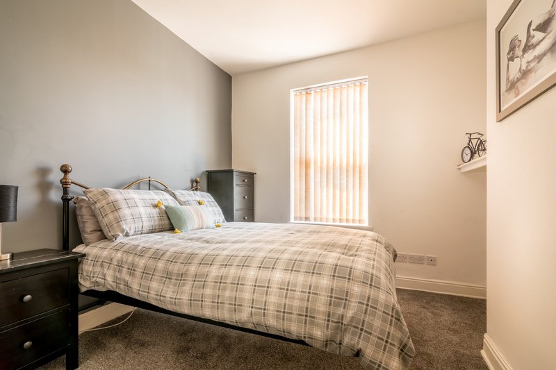 1 bed first floor apartment near Hull University