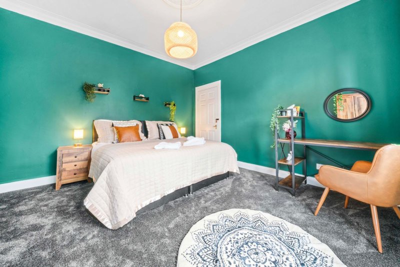 Alexander Apartment Coatbridge