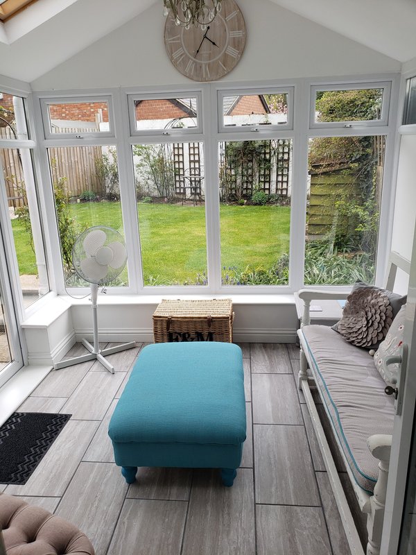 Centrally Heated Conservatory overlooking rear garden