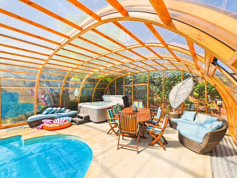 The Hyde | Private Hot tub & Pool | Modern