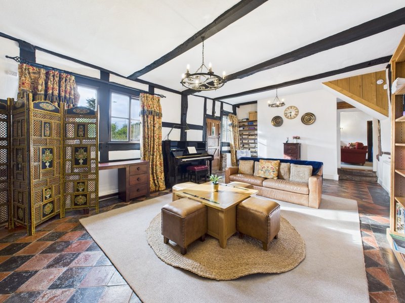 Ledbury Retreat | Luxury Stay | HotTub | Sleeps 14