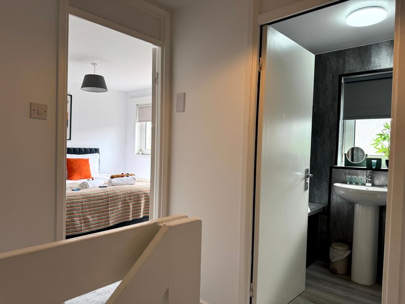 Modern Blantyre 2BR House with Free parking
