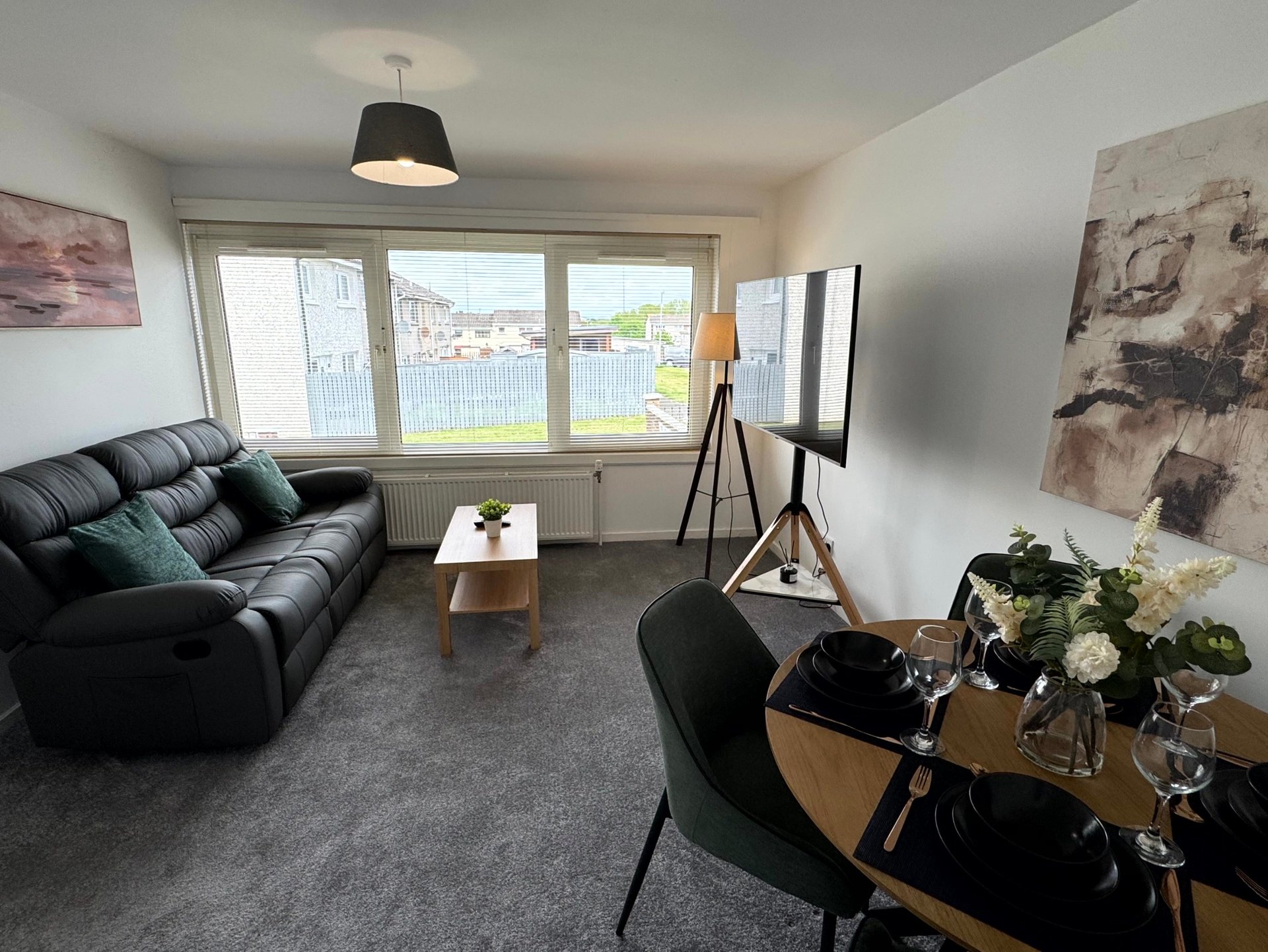 Modern Blantyre 2BR House with Free parking