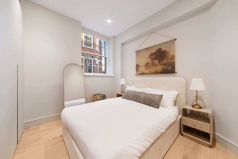 Camden- 2 Bed Apartment with Balcony- next to underground