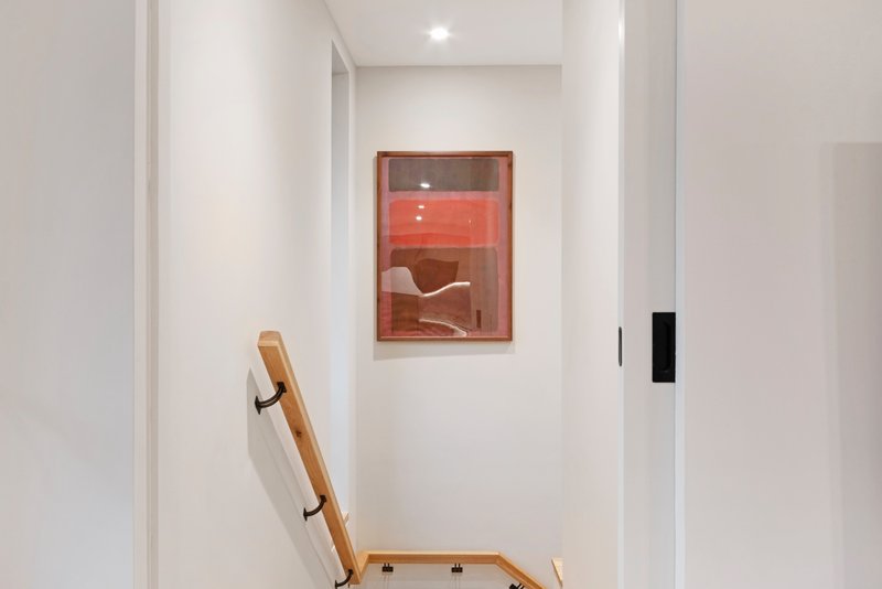 Camden- 2 Bed Apartment with Balcony- next to underground