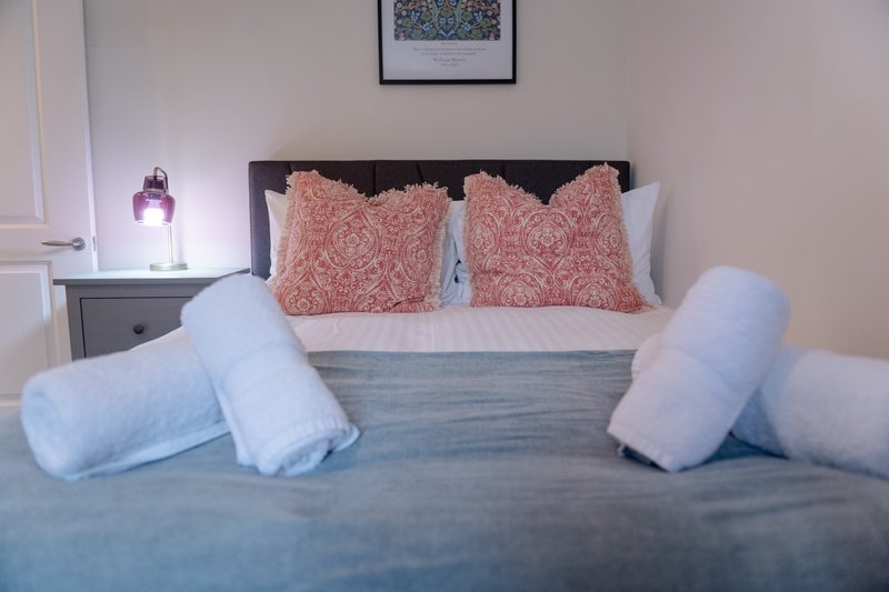 Oxford 3-Bed House | Walk to City | 2 Bathrooms