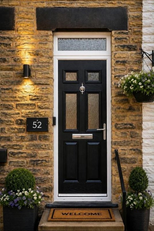Barnsley Town Centre House | Free Parking | Sleeps 4