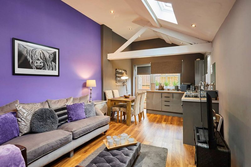 Luxury 2BR & garden at Alnwick Castle Walls