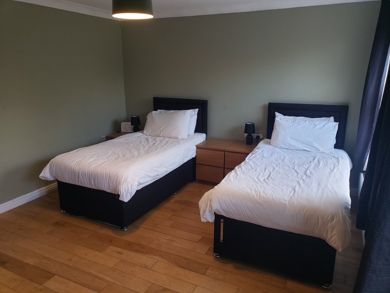Double bedroom with either superking or twin beds