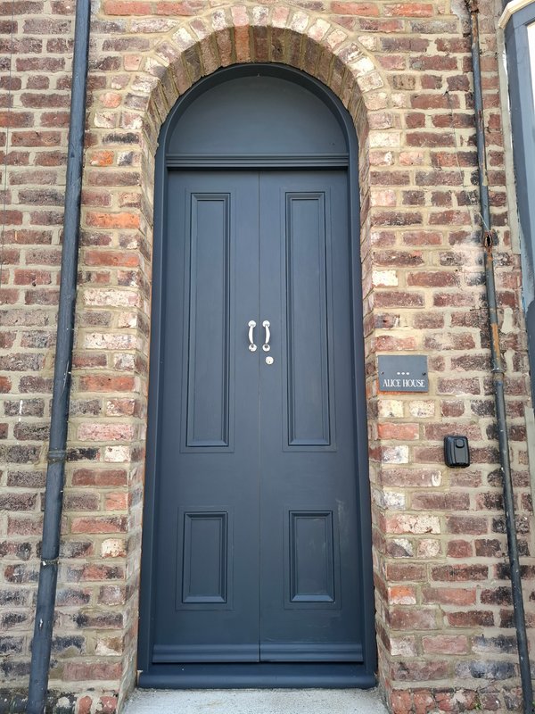 Alice House | 4BR Long-Term Stay | Parking, WiFi