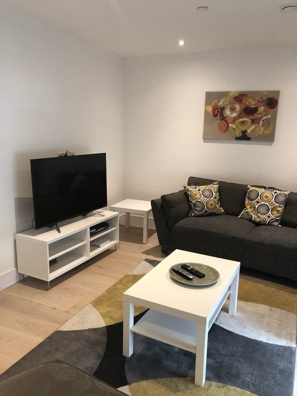 West Drayton Station 2 Bedrooms & 2 Bathrooms