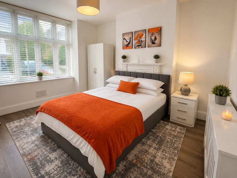 Stylish 2-Bedroom Flat in South London | Sleeps 4