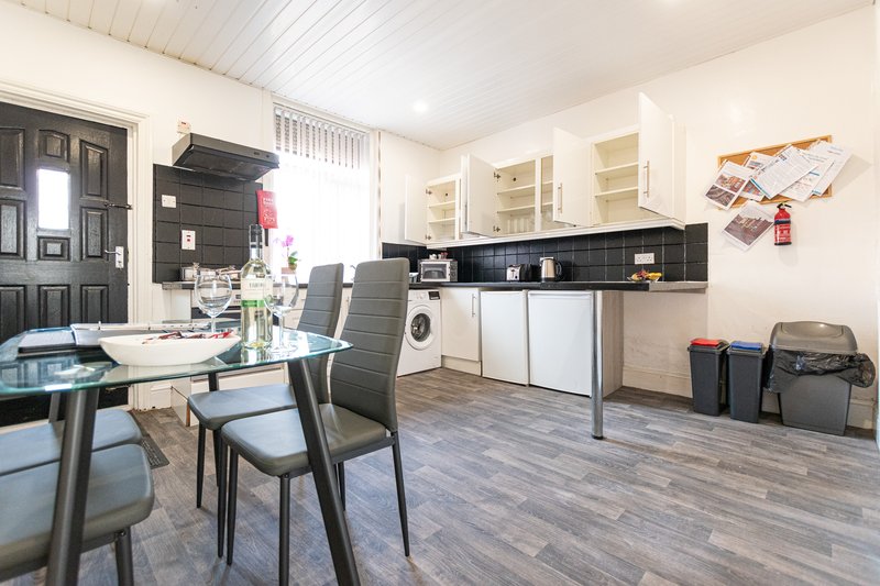 2 Bedroom House in Manchester