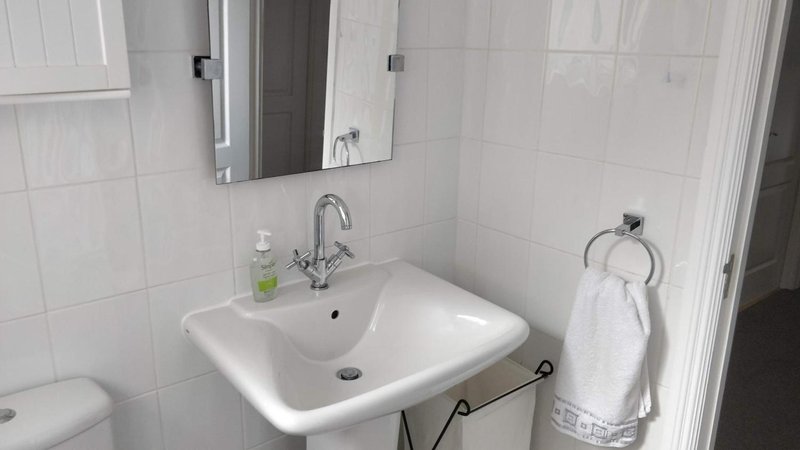 4-Bedroom House with Garden and Parking, Great Waldingfield near Sudbury