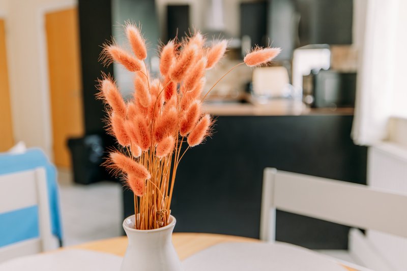 2-Bedroom Flat with Balcony near Folkestone Harbour, Sleeps 4