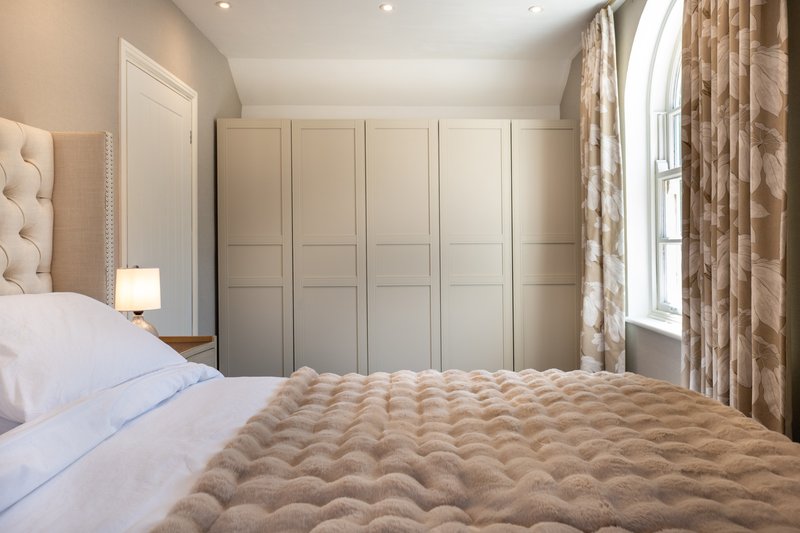 Plenty of wardrobe space to keep everything organised, ideal for longer stays.