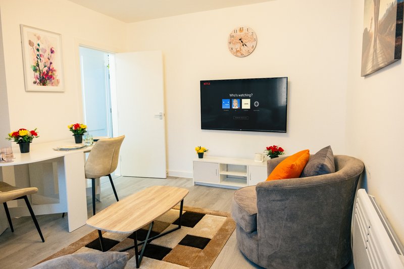 2BRFlat Near Cardiff City Centre Stadium|Shops|Uni