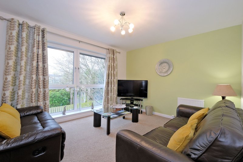 Spacious 2 Bedroom Apartment in Aberdeen