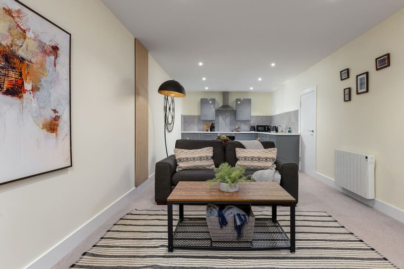 Stirling's Hidden & Tranquil Studio Apartment