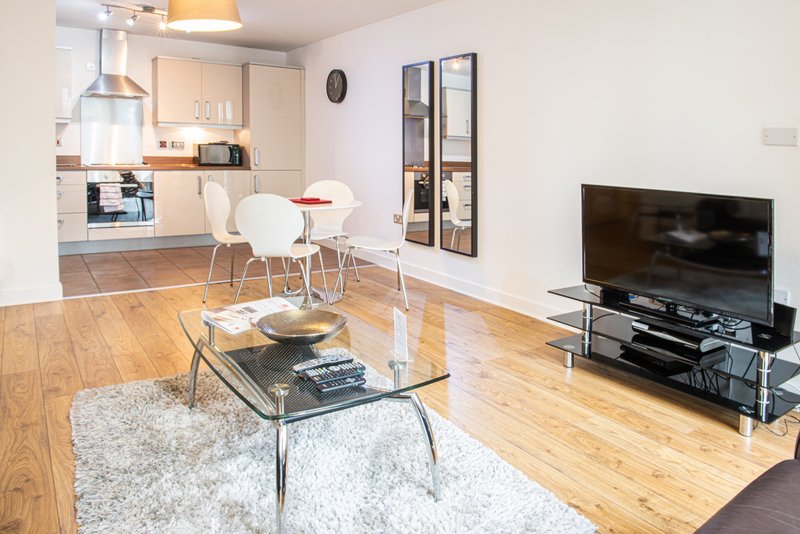 City Stay - Central Milton Keynes HUB 2 Bedroom Apartment