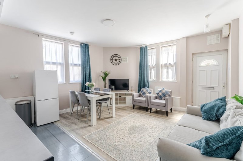 Central Bristol Luxury Apartment with Fast WiFi