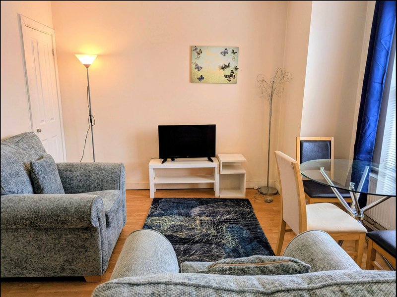 Chandler’s Ford Stay | Sleeps 3 & Free Parking