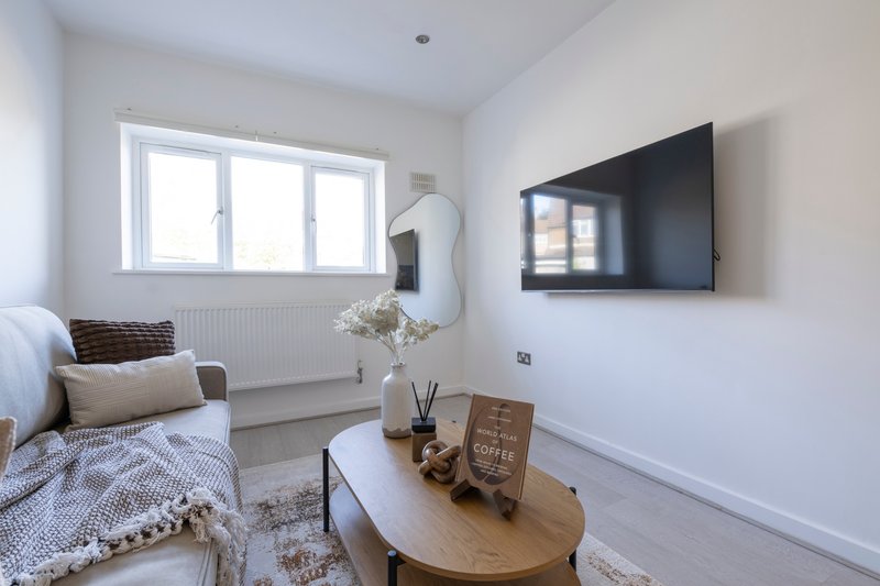 Designer 1BR I Work-From-Home Ready I Fast Wi-Fi