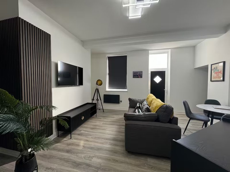 2 bedroom Apartment, free Parking and WIFI