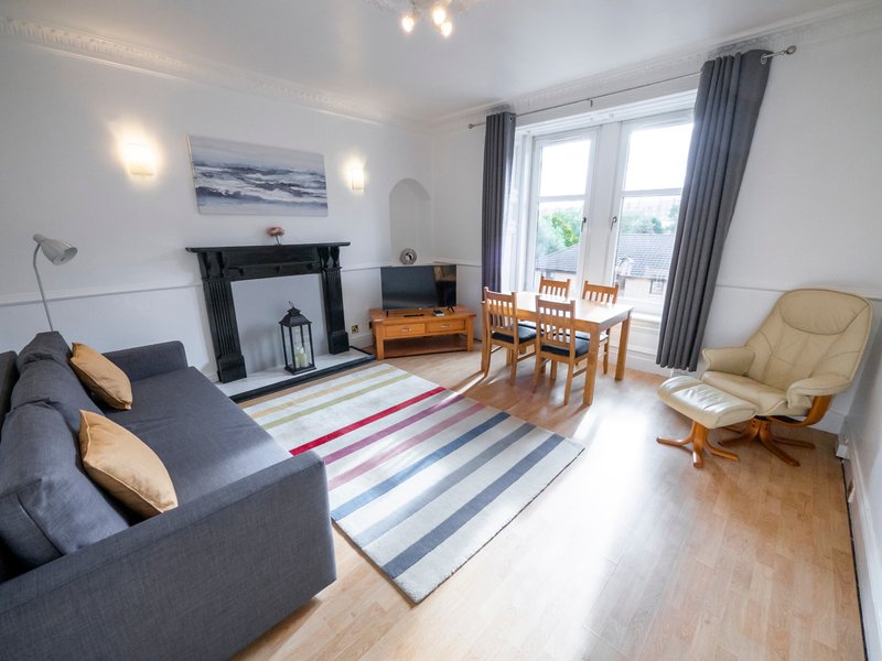 Bright Apartment near University